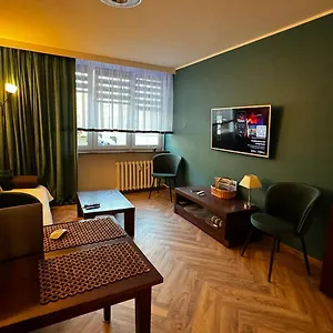 https://apartament-centrum-kolobrzeg-78-100.kolobrzeghotels.com